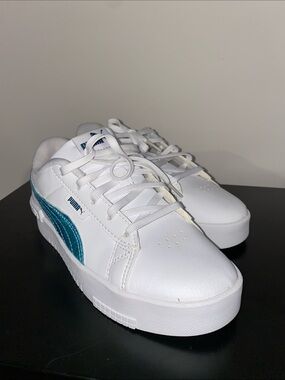 Puma Kids White Sneakers with Teal Side Stripe